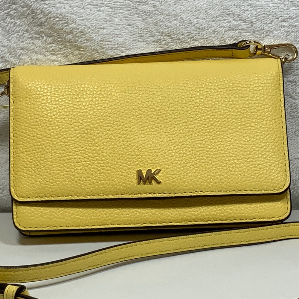 NWOT Michael Kors Pebbled Leather Convertible Crossbody Bag